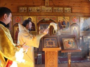 С верой в душе: Якутская Епархия по инициативе УФСИН передала участникам специальной военной операции иконы Святой Троицы и Божией Матери «Умиление Градоякутская»