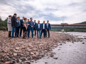 Глава Якутии встретился с виновниками загрязнения реки Чульман