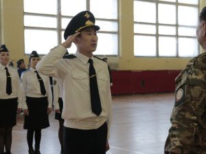 Федерация профсоюзов Якутии организовала смотр строевой подготовки среди работающей молодежи