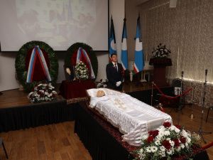 В Москве началась церемония прощания с первым президентом Якутии Михаилом Николаевым