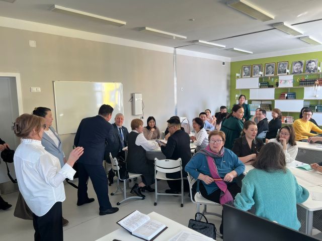 Центр «Мой Бизнес» провел мастер-класс «Бизнес-планирование как проектная деятельность учащихся» в Покровске