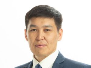 Кандидатура Анатолия Семенова внесена в Ил Тумэн для назначения зампредом Правительства Якутии