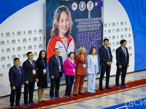 Анастасия Диодорова совершила золотой заплыв в Якутске перед сотнями зрителей