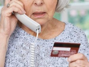 Пенсионерка из Якутска взяла кредит на миллион рублей и перевела его мошенникам