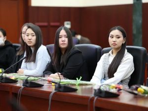 В Якутске состоялась встреча с женщинами героических профессий