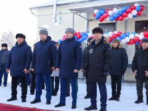 В Якутии в поселке Нижний Бестях вручили ключи от квартир детям-сиротам