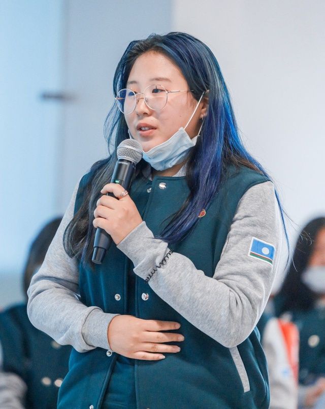 Айсен Николаев встретился с командой Якутии перед финалом Национального чемпионата «Молодые профессионалы»