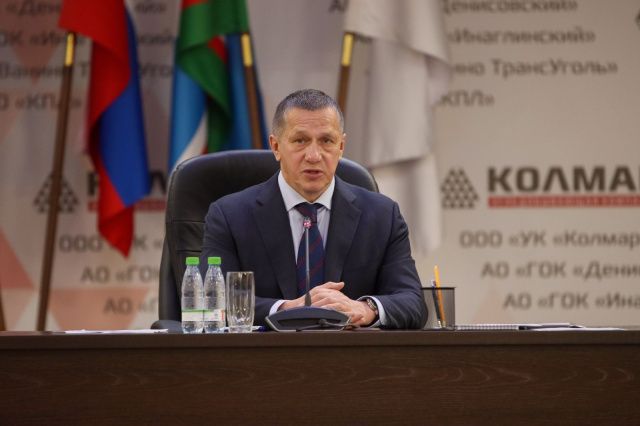 Юрий Трутнев провёл в Нерюнгри совещание по эпидситуации и стабилизации экономики региона