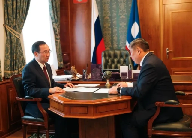 Глава Якутии Айсен Николаев провёл рабочую встречу с ректором СВФУ 