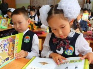 Первого сентября в Якутии за парты сядут более 16 тысяч первоклассников