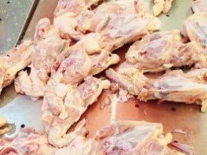 До 1 июня Нерюнгринская птицефабрика должна утилизировать почти тонну куриного супового набора