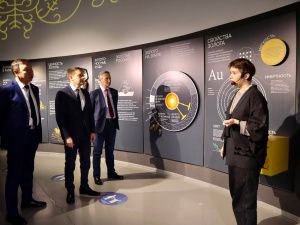 «Золото рядом»: в Якутске открылась выставка, посвященная драгоценному металлу