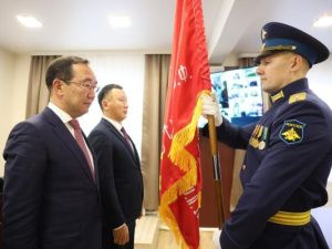 Айсен Николаев провел итоговое в этом году заседание оргкомитета «Победа» на родине Федора Попова