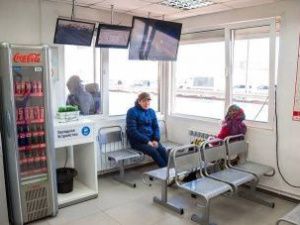 В помещениях теплых остановок Якутска установят оповещатели о прибытии автобусов