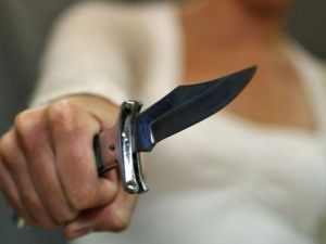 40-летняя женщина шесть раз ударила ножом сожителя
