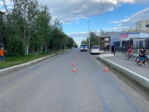 В Мирном ребенок получил травмы головы при переходе дороги