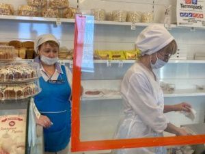 В Якутске проверили автобусы и заведения общепита на соблюдение противоковидных мер