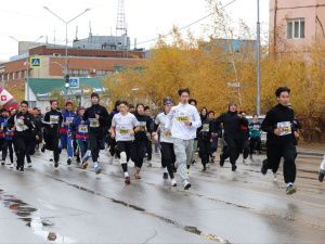 В Якутске в «Кроссе наций - 2024» приняли участие около 2 тысяч человек