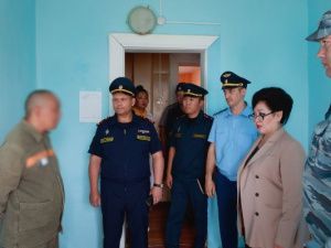 Исправительную колонию № 7 посетили Уполномоченный по правам человека в Республике Саха (Якутия) Сардана Гурьева и прокурор по надзору за соблюдением законов в исправительных учреждениях Якутии Виталий Полин 