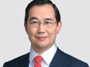 Поздравление Главы Республики Саха (Якутия) Айсена Сергеевича Николаева с Днем работников дорожного хозяйства