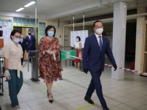 Глава Якутии Айсен Николаев прокомментировал слухи о болезни мэра Якутска