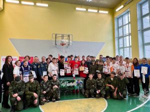 «Всегда готов!»: в Мирном прошла пожарная эстафета школьников