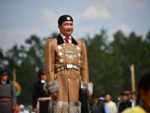 Глава Якутии поздравляет с национальным праздником Ыcыах
