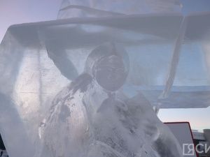 Искусство из снега и льда: зимние скульпторы соревнуются в Якутске за звание лучшего