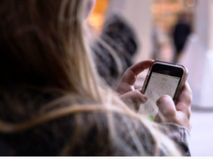 В Якутии 22-летняя девушка многократно обманула 51-летнюю коллегу