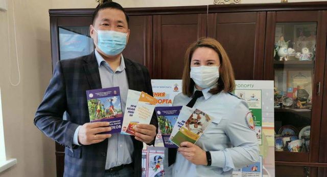 Якутянам напомнили правила поведения на транспорте