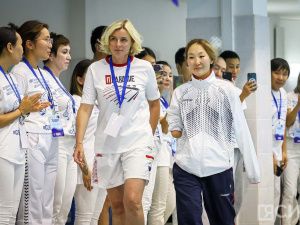 Анастасия Диодорова совершила золотой заплыв в Якутске перед сотнями зрителей