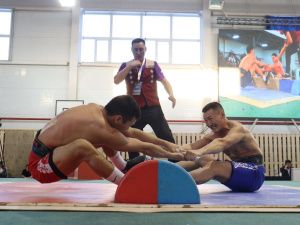 Верхоянец Пётр Прудецкий стал новым чемпионом Якутии по национальному многоборью