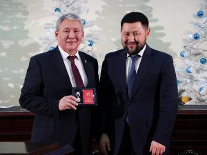 Евгений Григорьев встретился с общественностью города Якутска