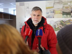 Кирилл Бычков проверил ход строительства  объектов  образования города Якутска