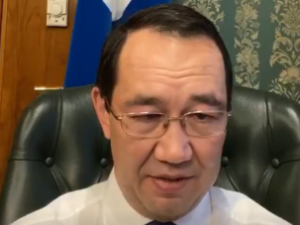 «Критика некоторых членов правительства абсолютно справедлива». Айсен Николаев прокомментировал выступление первого президента Якутии Михаила Николаева