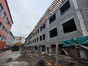 Первый вице-премьер и прокурор Якутии совершили проверку строящихся школ