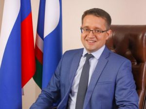 «Наше» золото, «ихние» миллиарды: министр промышленности создает миф о «наших успехах», принадлежащих олигархам