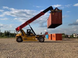 ЖДЯ оказывает полный комплекс услуг при отправке грузов с Московского транспортного узла