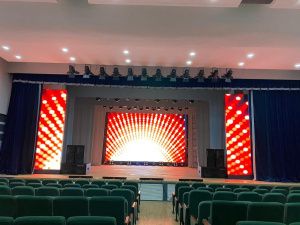 В Амге по нацпроекту «Культура» обновлен зрительный зал Дома народного творчества