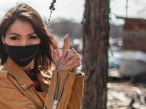 Блогера Сусанну Рожину оставили под домашним арестом