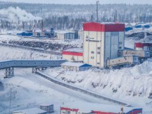 В Якутии суд приостановил часть работ на угольной шахте "Денисовская"