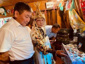 Уроженка Усть-Янского района открыла музей, посвященный истории родины, на своем дачном участке