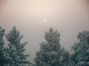 Пока в Якутии была ночь: дисквалификация Валиевой, вспышки над Челябинском и тракторы у Парижа