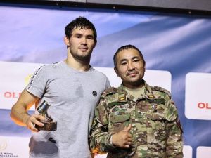 Болельщики турнира Коркина присудили спецприз Виктору Рассадину