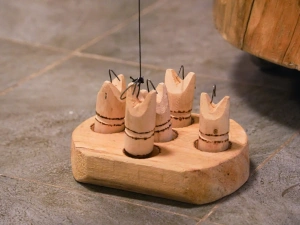 В SMART-библиотеке Якутска открыли стенд выдающегося писателя Николая Неустроева