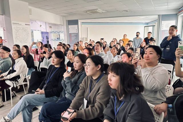 «Муус Устар — 2024»: финалисты медиашколы «Айар» разрабатывают проекты по продвижению якутских СМИ