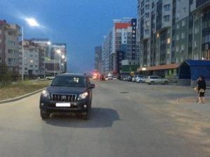 В 203 микрорайоне сбили подростка на электросамокате. У него переломы костей черепа