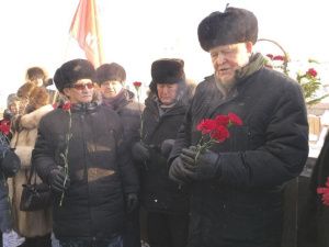 Ленинские уроки, пикеты Памяти с возложением венков и цветов