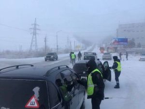 Госавтоинспекция призывает увеличить дистанцию и снизить скорость