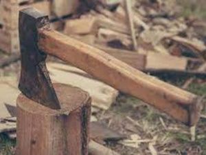 Во время майских праздников в Якутске мужчина зарубил топором одноклассника